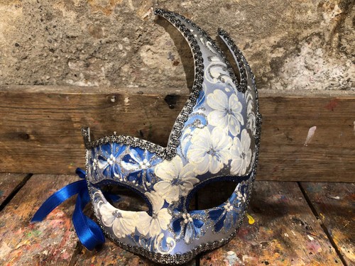 Maschera veneziana decorata