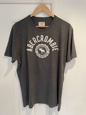 ABERCROMBIE & FITCH T-SHIRT