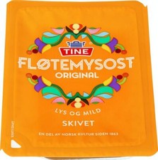 Brunost norvegese fresco /