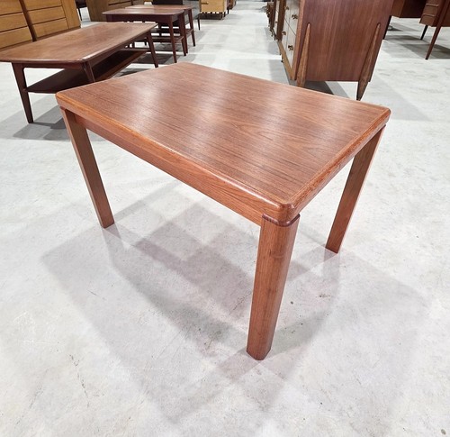 Stola moderna danese metà