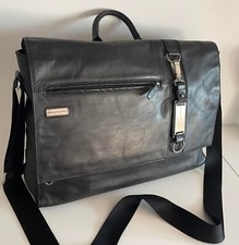 Giovanile, professionale,   in pelle espandibile colore  nero  Piquadro