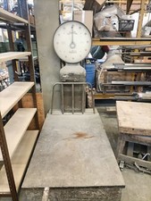 Bilancia industriale. Pesa fino a 2.800 kg