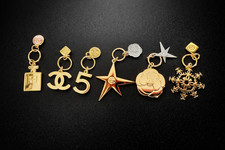 CHANEL Holiday Charm complete