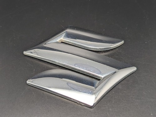 Suzuki swift logo anteriore - swift,