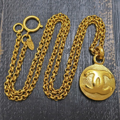 Collana con ciondolo chanel - con,
