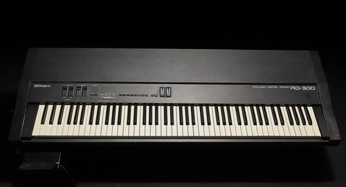 Roland 300 digital - roland, piano