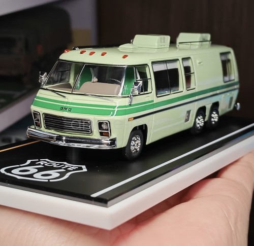 Hec gmc verde motore casa - 1:64,