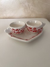 Piatto a forme di cuore e tazzine  in ceramica di Caltagirone soprammobili