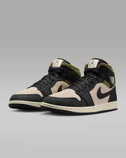 HV4091-102 Nike Air Jordan 1