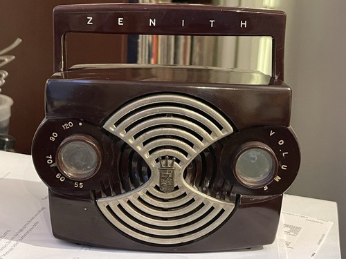 Zenith bakelite k412r owl eyes - bakelite,