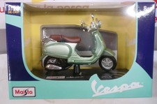 MAISTO 1/18 - VESPA LXV 2013