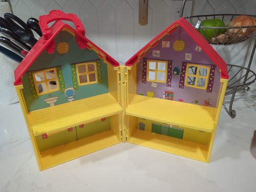 Peppa pig deluxe house - pig's,