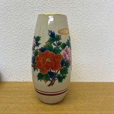 Vaso in porcellana floreale