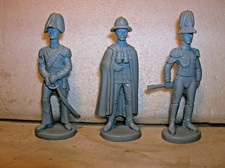 SOLDATINI FORMAPLAST-AUGURI MONDADORI-TRE CARABINIERI-BUONE CONDIZIONI GENERALI