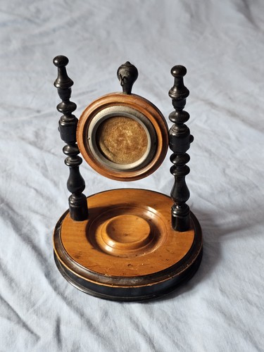 Antico supporto per orologio