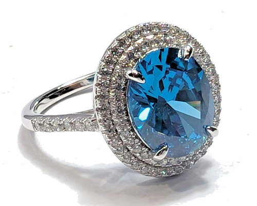 Anello solitario blu taglio