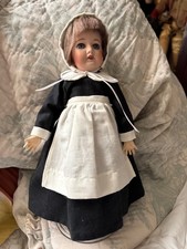 Bambola riproduzione antica