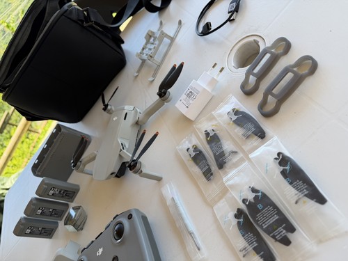 Dji mini fly more combo - 2,