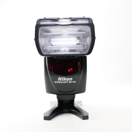 Nikon 700 speedlight flash - sb-700,