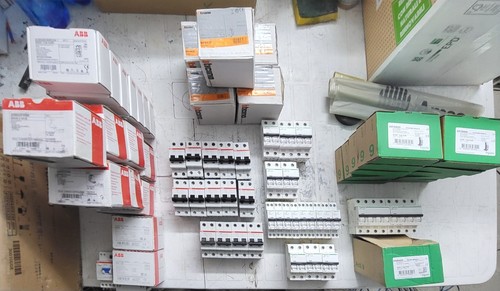 Stock materiale elettrico - stock,