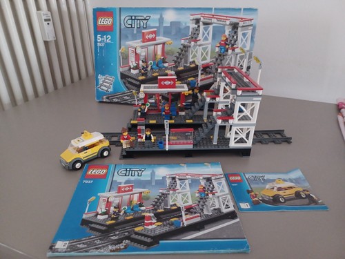 Lego 7937 train station - train, with