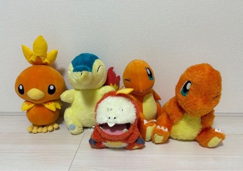 Lotto peluche pokemon - pokemon, pezzi