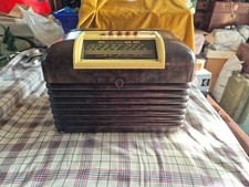 Vintage Bakerlite Bush Radio
