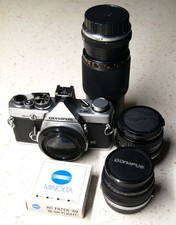 Olympus OM-2n + 3 objectifs