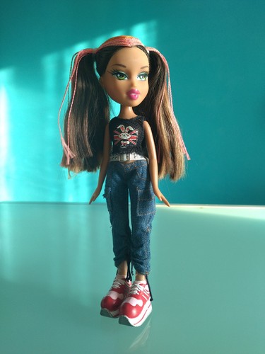 Bratz doll mga fianna - "bratz, "mga"