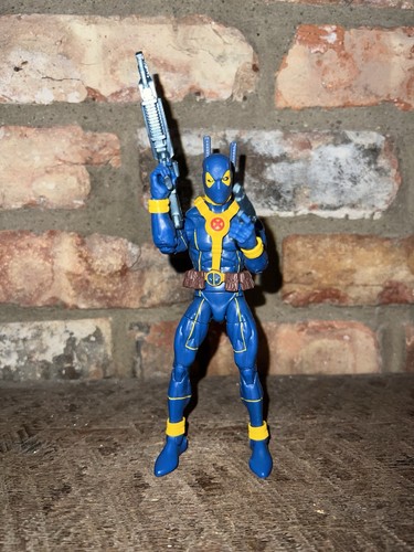 Deadpool blu giallo strong - deadpool,