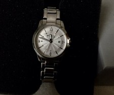 Orologio donna Tribe by Breil cinturino in acciaio con zirconi in sfondo grigio