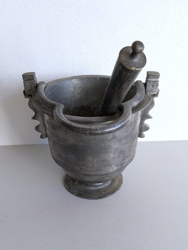 Antico secchio pioggia - a, e