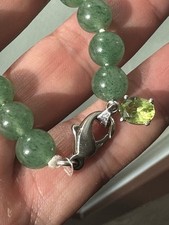 Bracciale In Giada Imperiale Chiusura In Oro 18 Kt E peridoto Naturale A Goccia