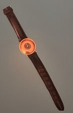 GUESS VINTAGE QUARZO COLORE ORO BORDO LARGO NUMERI ROMANI SECONDA MANO BATTERIA NUOVA!