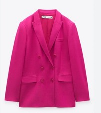 Blazer Zara fucsia con bottoni
