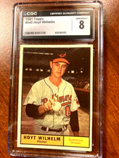 RARO Hoyt Wilhelm 1961 Topps #545 CGC 8