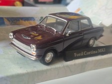 Ford Cortina Mk1 Borgogna -