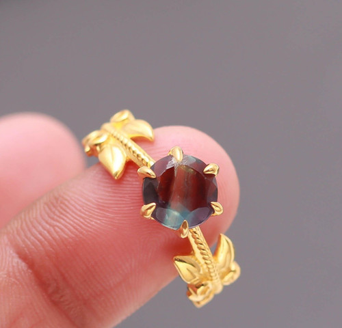 Anello foglia rotonda fluorite