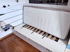 letto singolo con materasso