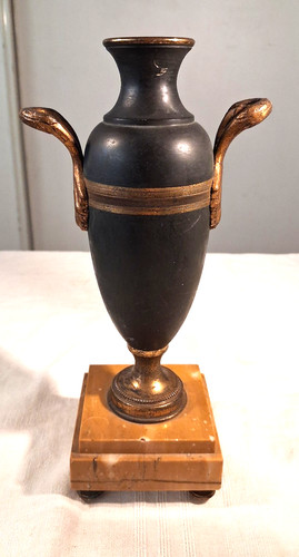 Vase amphore tôle bronze - amphore,