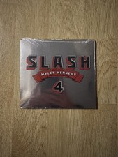 SLASH (Guns N Roses) SIGNED 4