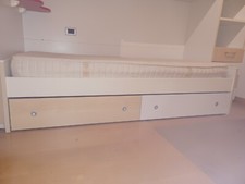 Letto singolo cm 200 due Cassetti, Doghe  E Comprensivo Di Materasso In Lattice.