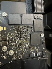 LOGIC BOARD APPLE MACBOOK PRO 15 2010/2011 A1286  SCHEDA MADRE NON FUNZIONANTE