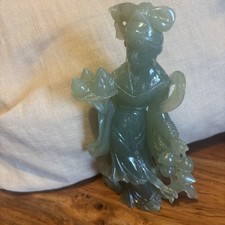 Statuina Cinese In Giada Verde