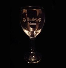 SIBERIAN HUSKY MUM ETCHED WINE