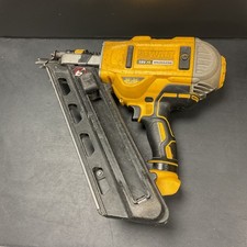 DEWALT DCN692N XR Chiodatrice