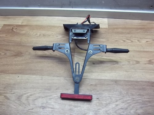 Portatarga frecce suzuki gsr - portatarga, +