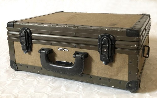 Valise photo rimowa jeep - photo,