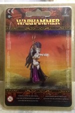 Warhammer Fantasy Elfa Oscura