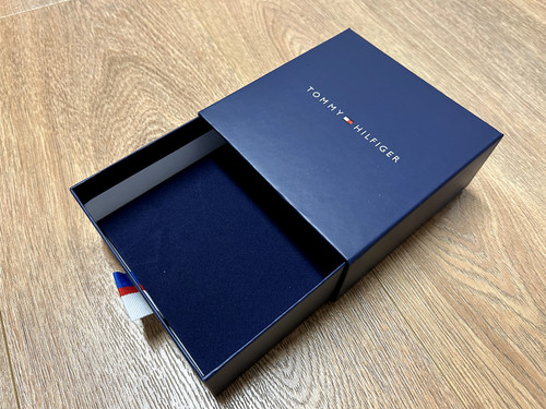 Tommy hilfiger scatola case - -,